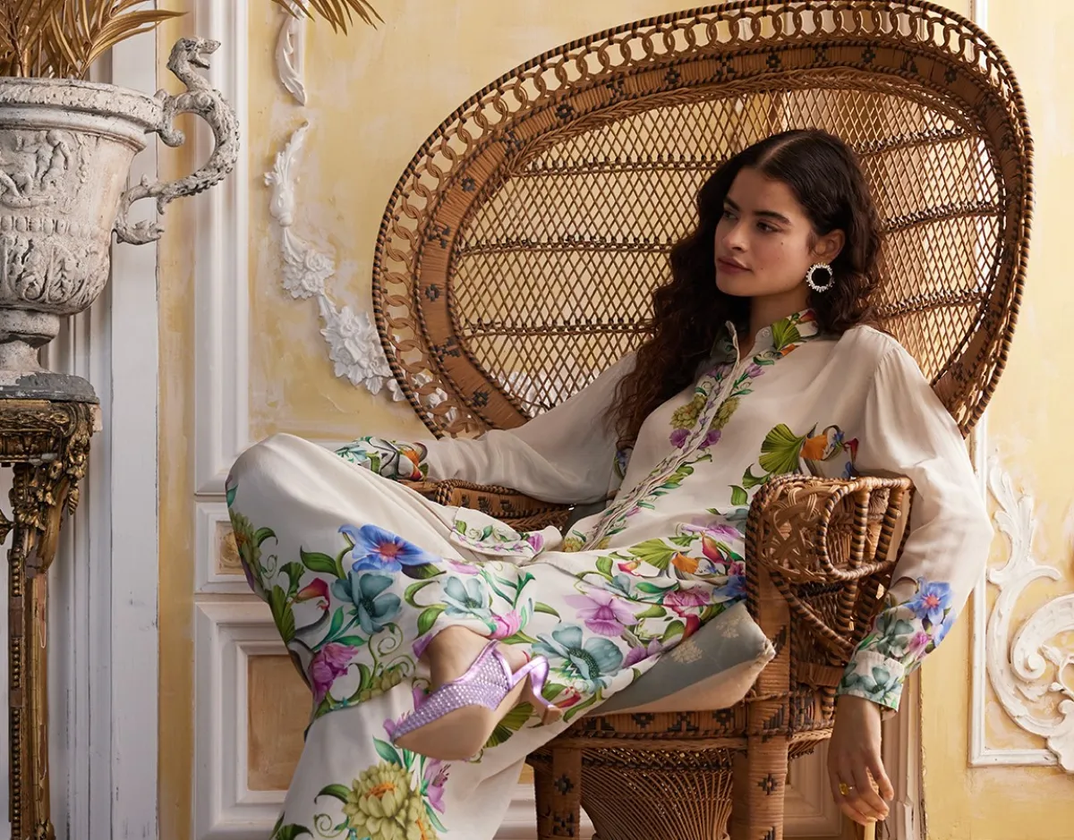 جلابية من الحرير المطبع من ماركة أنتروبولوجي- الصورة من الدار 