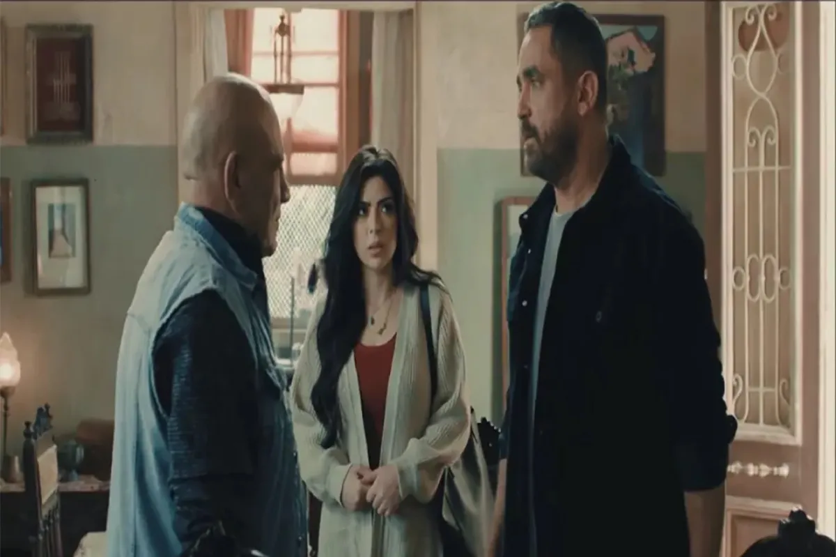 مشهد من مسلسل "بيت الرفاعي" - الصورة من شاشة عرض المسلسل