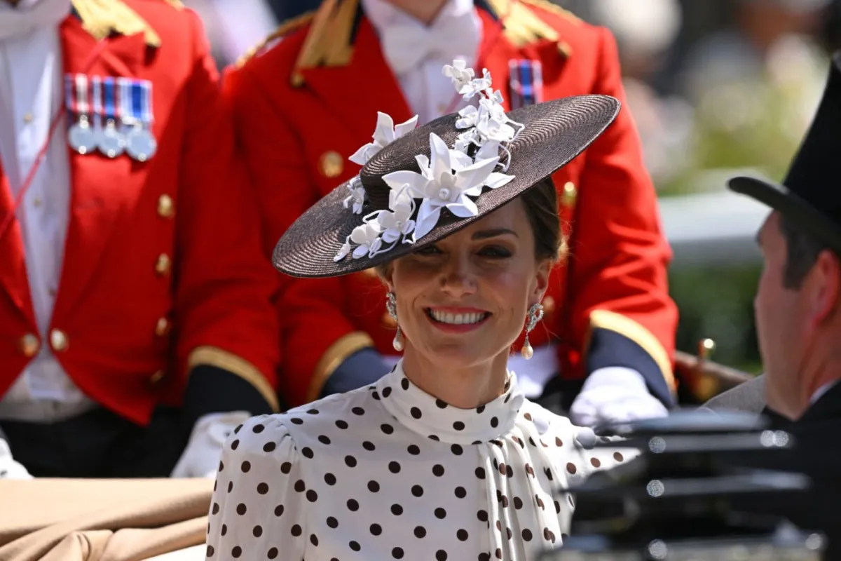 كيت ميدلتون في أسكوت غرب لندن (Catherine in Ascot, west of London) -مصدر الصورة: JUSTIN TALLIS / AFP