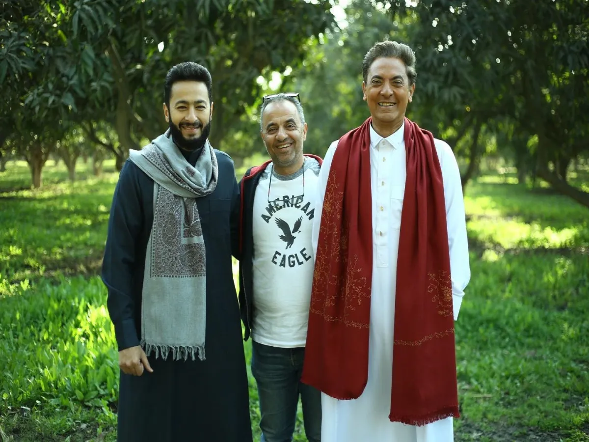 حمادة هلال والمخرج أحمد سمير فرج وفتحي عبد الوهاب - الصوة من حساب حمادة هلال على انستغرام