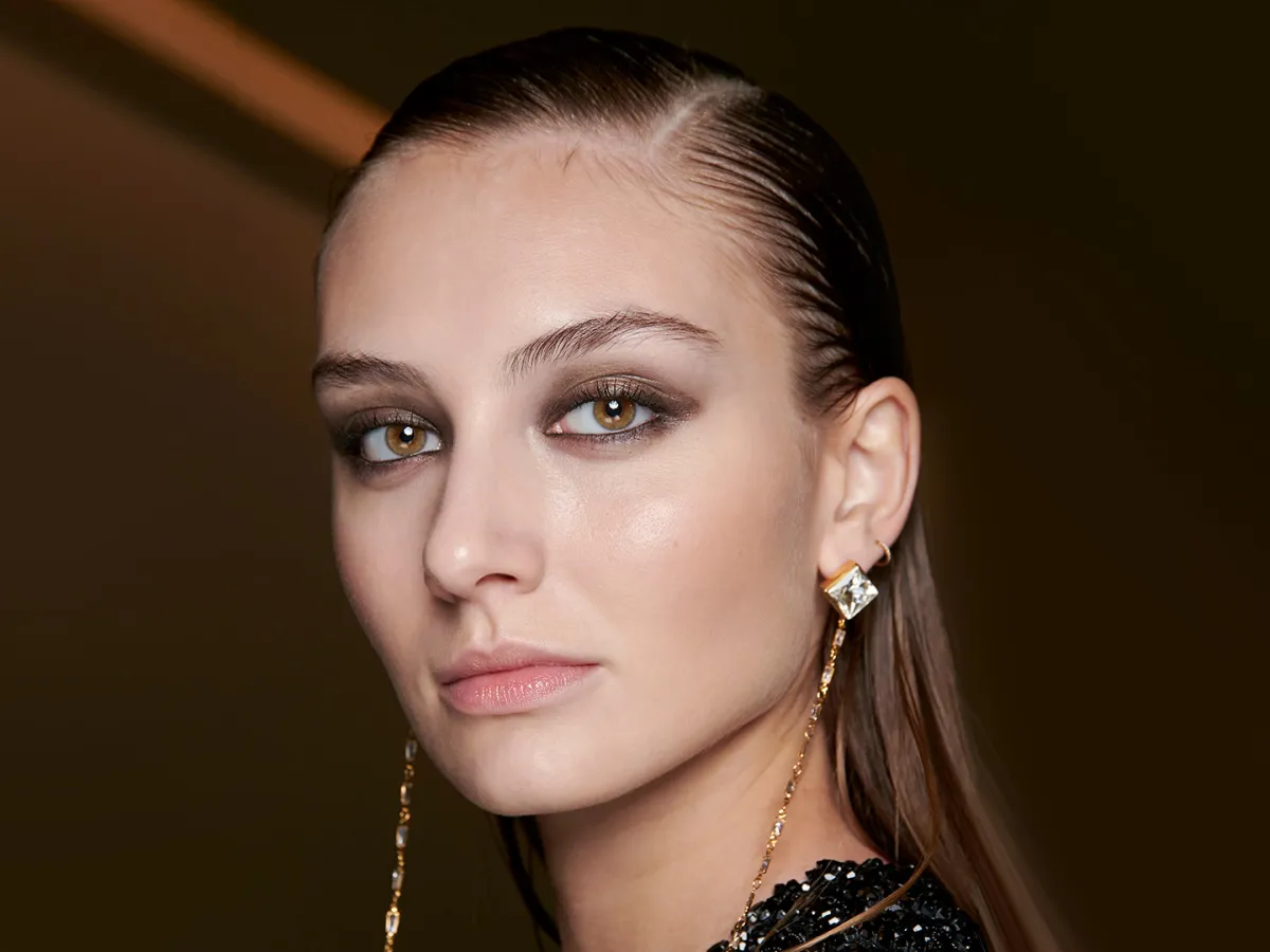 مكياج سموكي بني