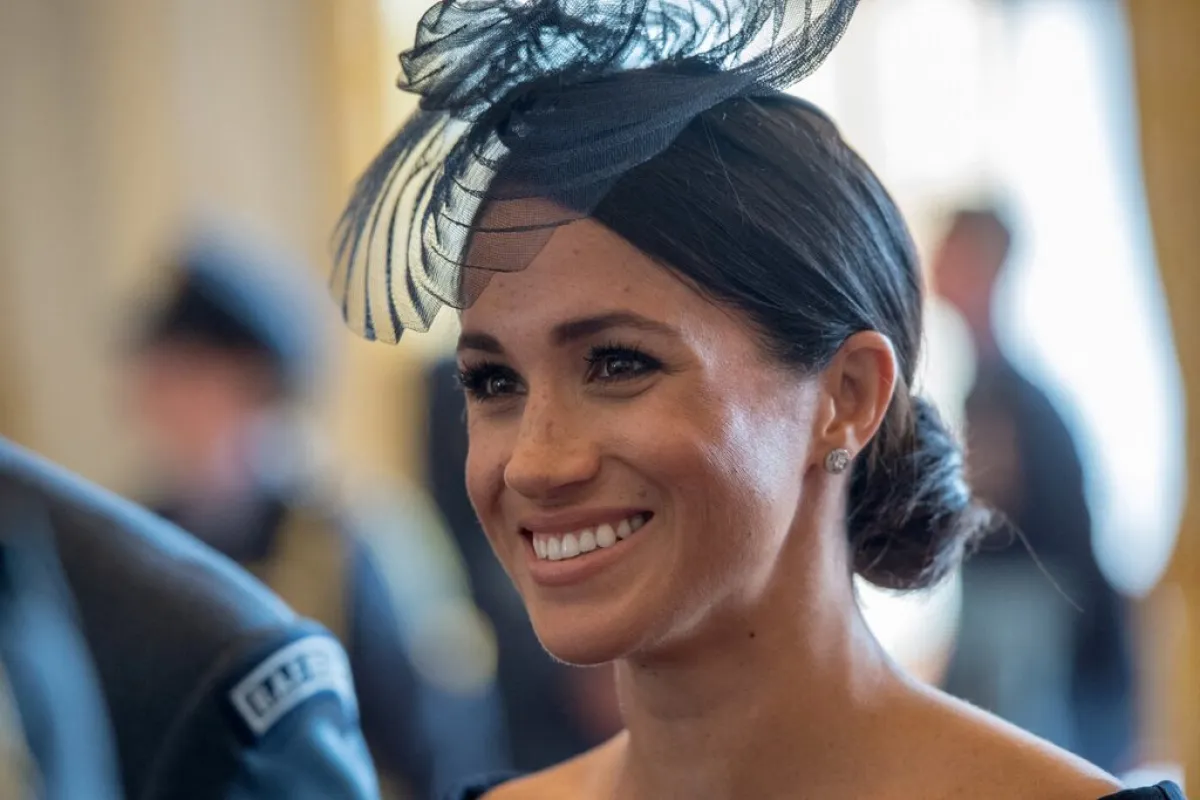 ميغان ماركل Meghan, Duchess of Sussex  في قصر باكنغهام (مصدر الصورة CHRIS J RATCLIFFE / POOL / AFP)