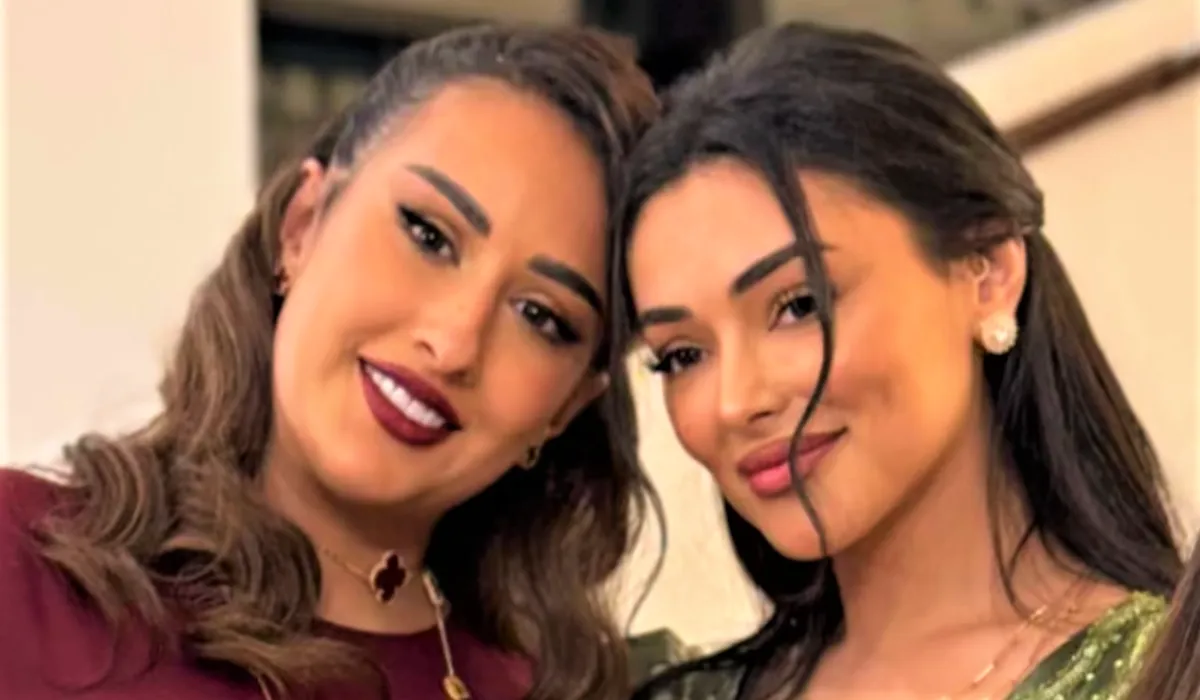 فرح  الهادي وشقيقتها شوق -الصورة من حسابها على سناب شات