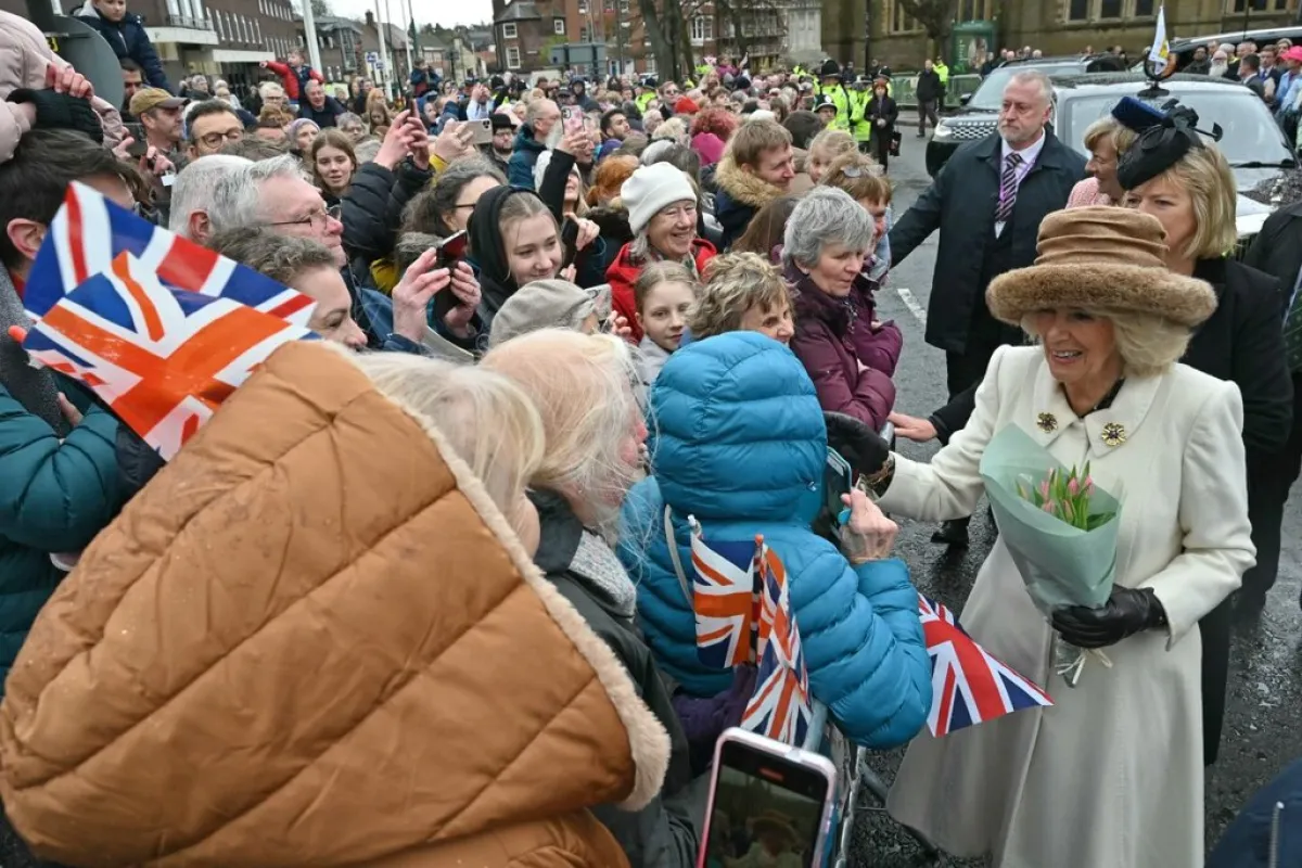 الملكة كاميلا Queen Camilla  في فعالية "خميس العهد" (مصدر الصورة: JUSTIN TALLIS / POOL / AFP)
