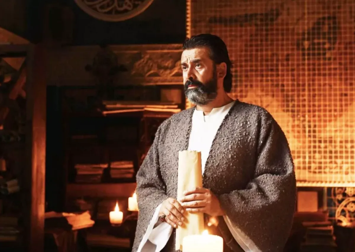 كريم عبد العزيز من مسلسل "الحشاشين" -الصورة من المركز الإعلامي للشركة المتحدة للخدمات الإعلامية