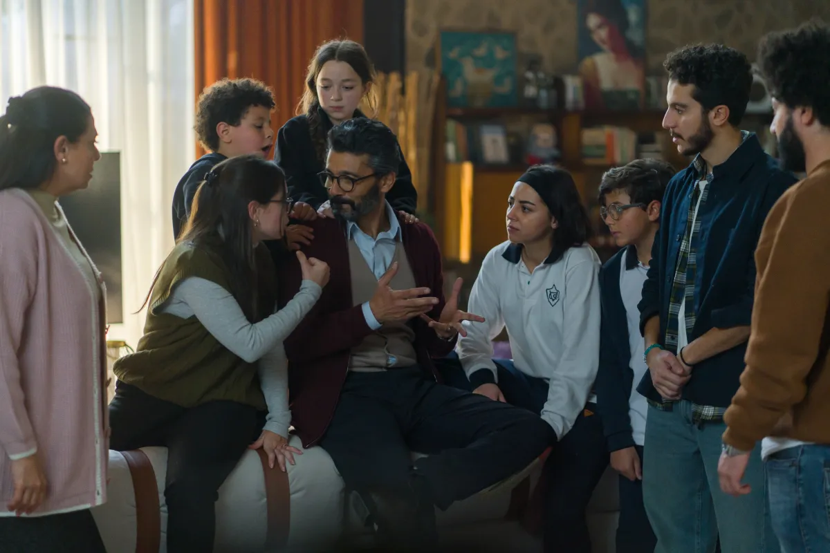 خالد النبوي ونجوم مسلسل إمبراطورية ميم - الصورة من الشركة المتحدة للخدمات الإعلامية