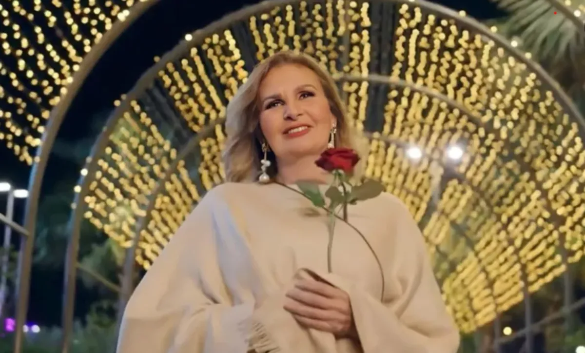 يسرا- الصورة من صفحتها الرسمية على الفيسبوك