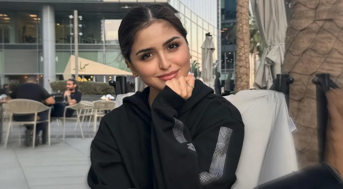 حلا الترك -الصورة من  حسابها على الانستغرام