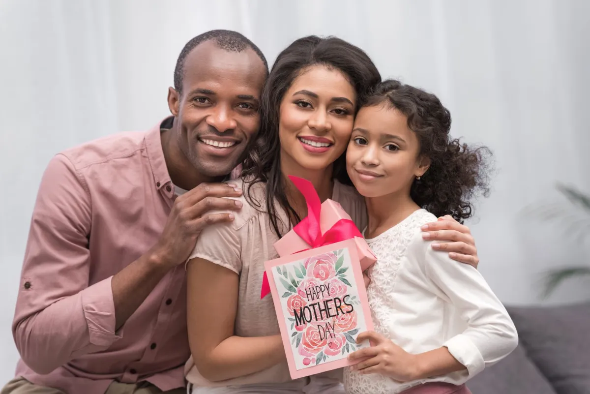 عائلة في يوم الام