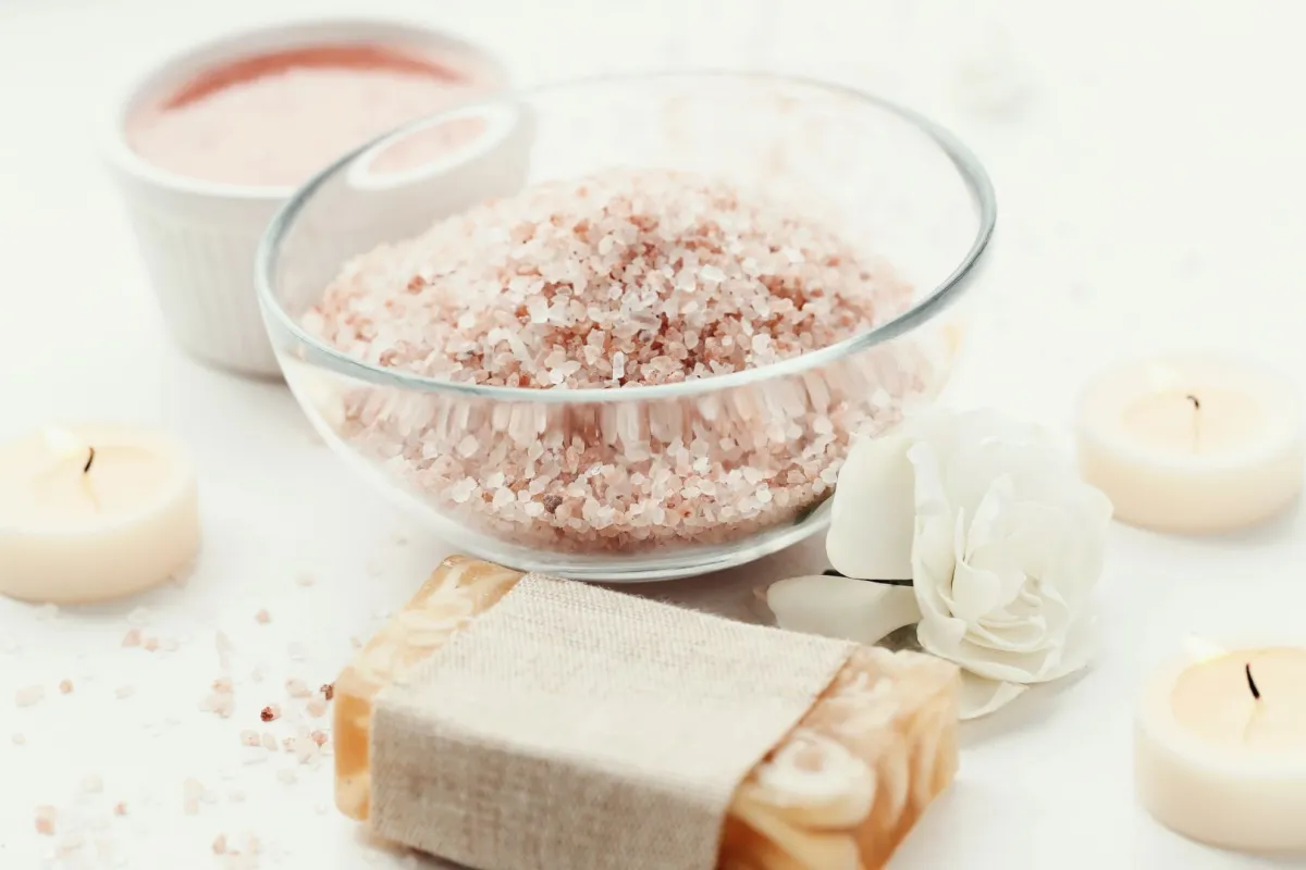 فوائد الملح الخشن للبشرة