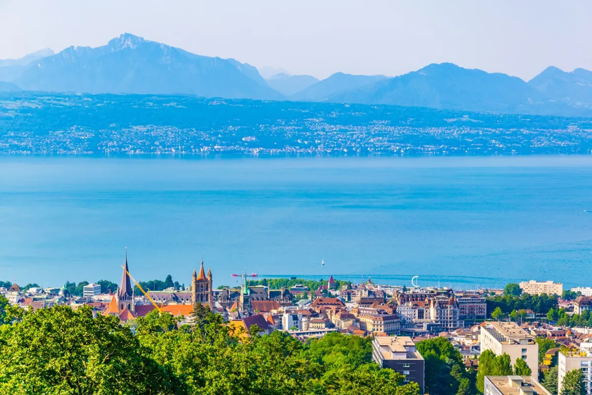 إطلالة على مدينة لوزان
