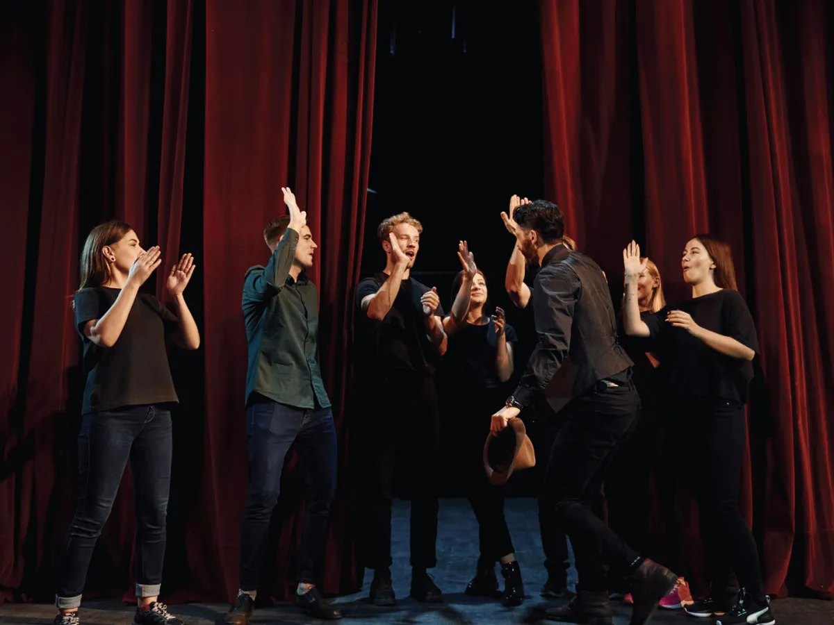 الفن لرفع المعنويات وتعزيز التفاؤل