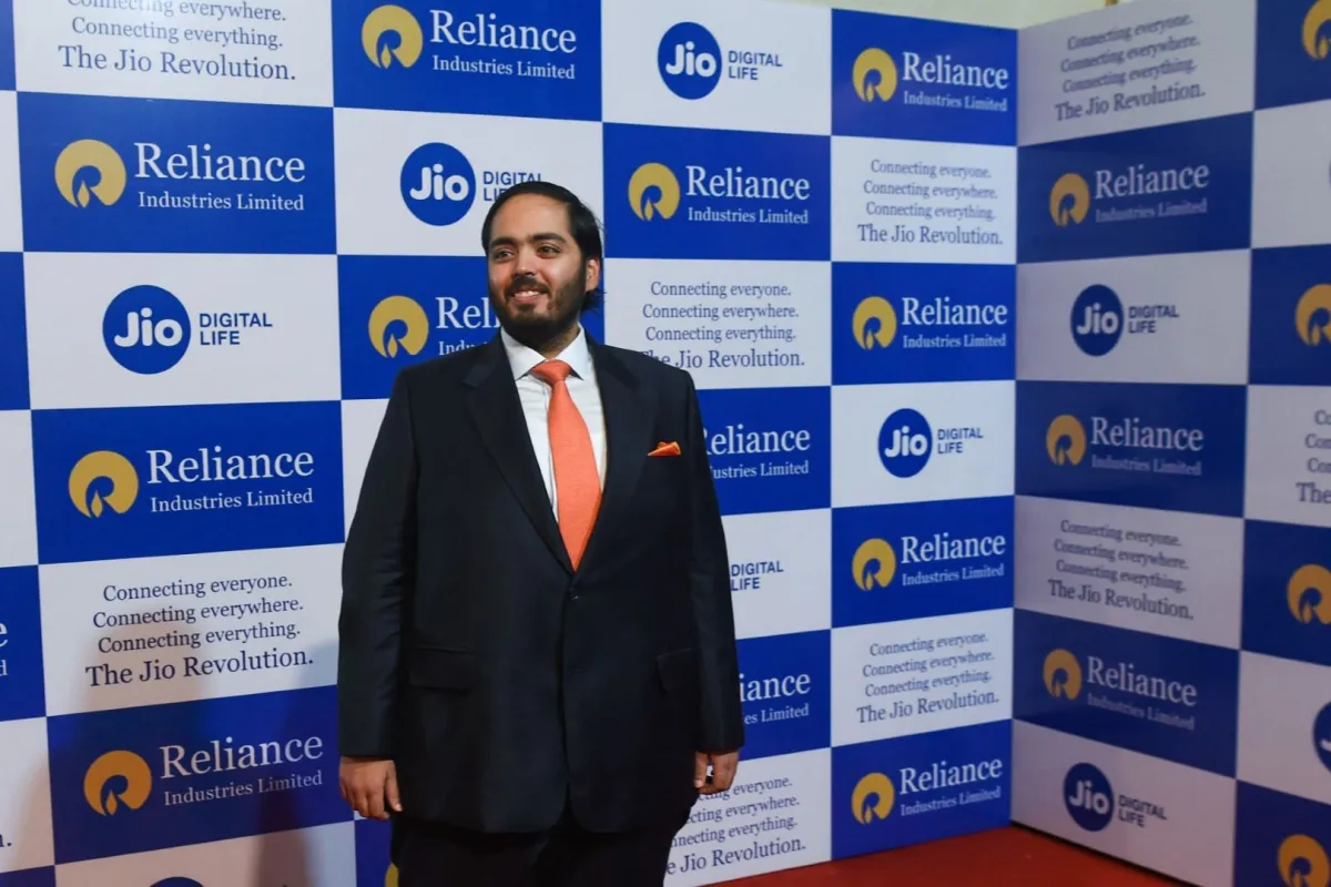 أنانت أمباني في مومباي (Anant Ambani in Mumbai). مصدر الصورة: AFP / Indranil MUKHERJEE