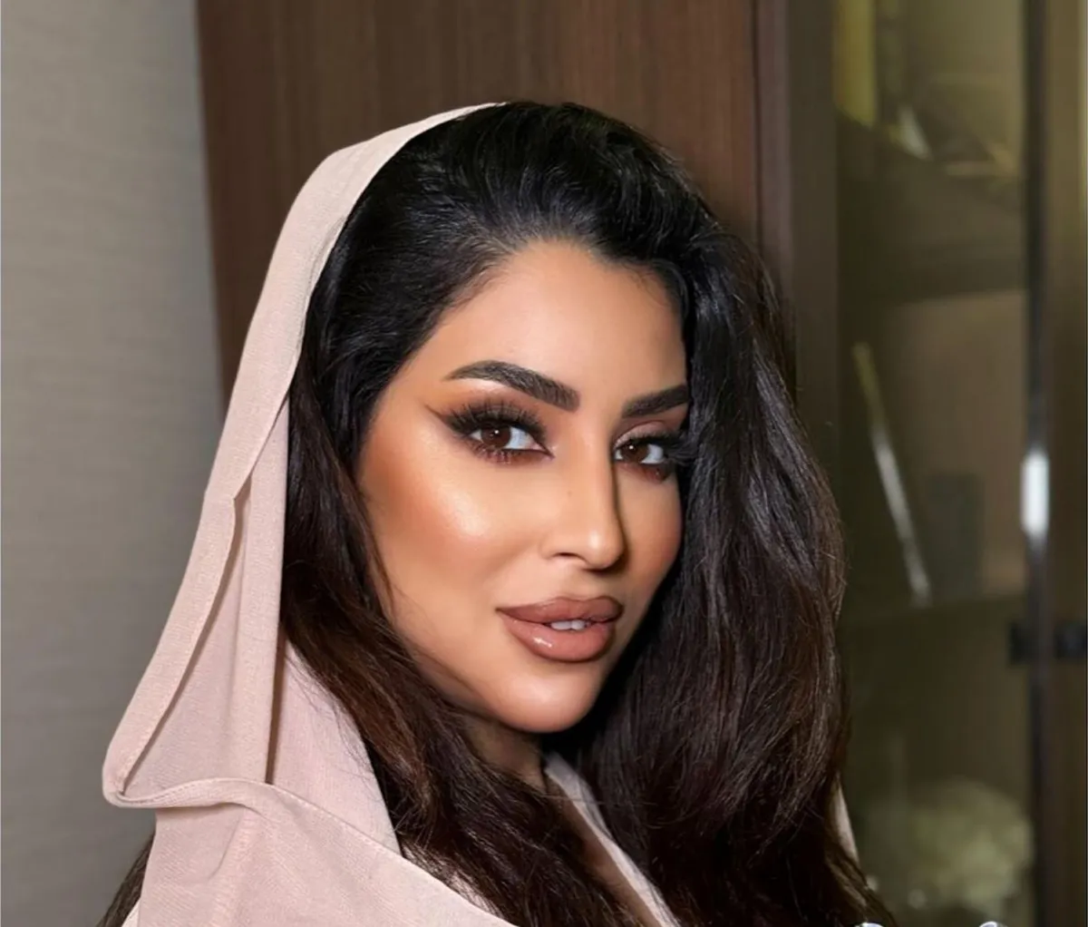 أيتن عامر -الصورة من صفحتها الرسمية على الفيس بوك