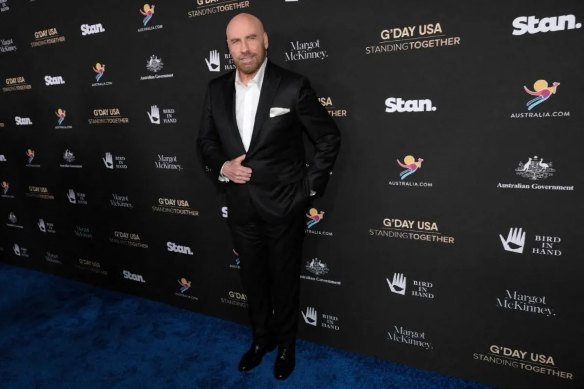 جون ترافولتا يحضر حفل بيفرلي ويلشاير في بيفرلي هيلز، كاليفورنيا (John Travolta attends at Beverly Wilshire in Beverly Hills, California). مصدر الصورة: Sarah Morris/Getty Images/AFP