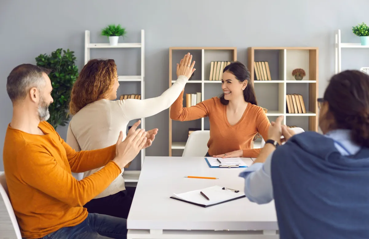 أساليب غير تقليدية لتحفيز وتشجيع الموظفين.. تعرفي إليها - الصورة من Adobestock