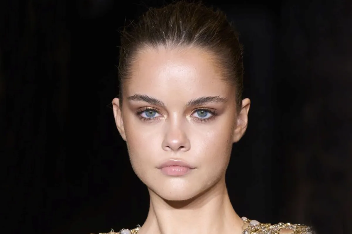 أحدث رسمات حواجب لربيع 2024