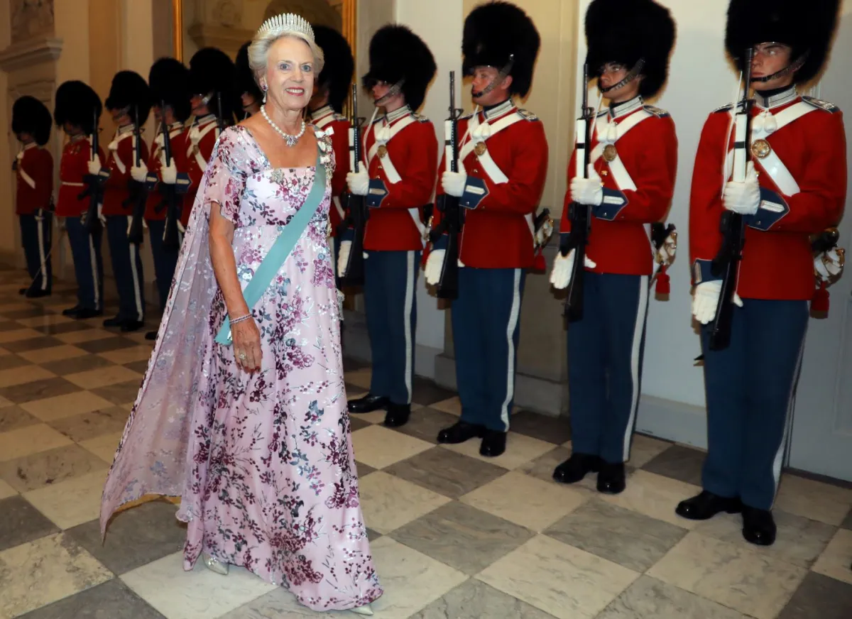الأميرة بينديكت في قصر كريستيانسبورج في كوبنهاغن (Princess Benedikte at Christiansborg Palace in Copenhagen). مصدر الصورة: ludovic MARIN / AFP