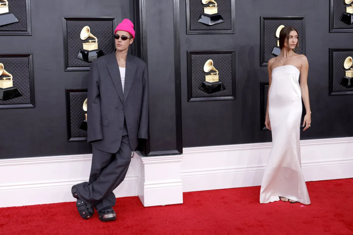 جاستن وهايلي بيبر Justin Bieber and Hailey Bieber في حفل الغرامي ( Frazer Harrison / GETTY IMAGES NORTH AMERICA / Getty Images via AFP)