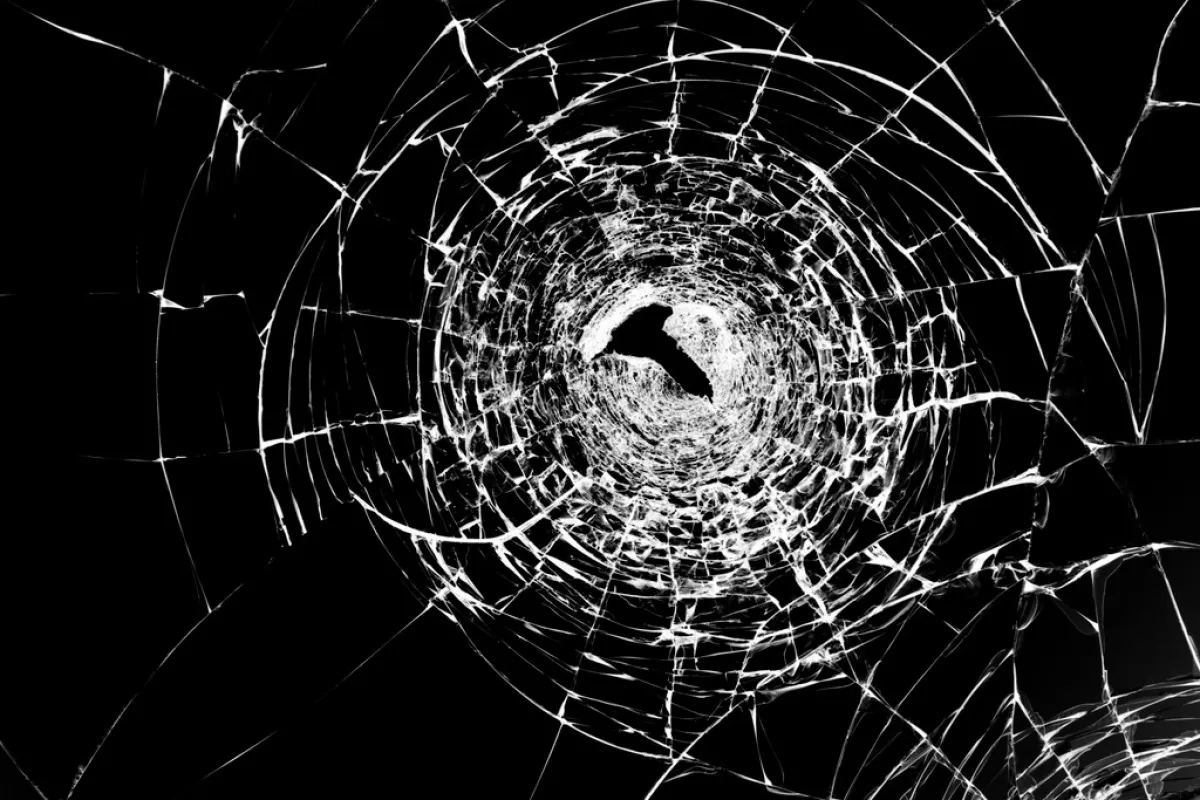 كسور في الزجاج