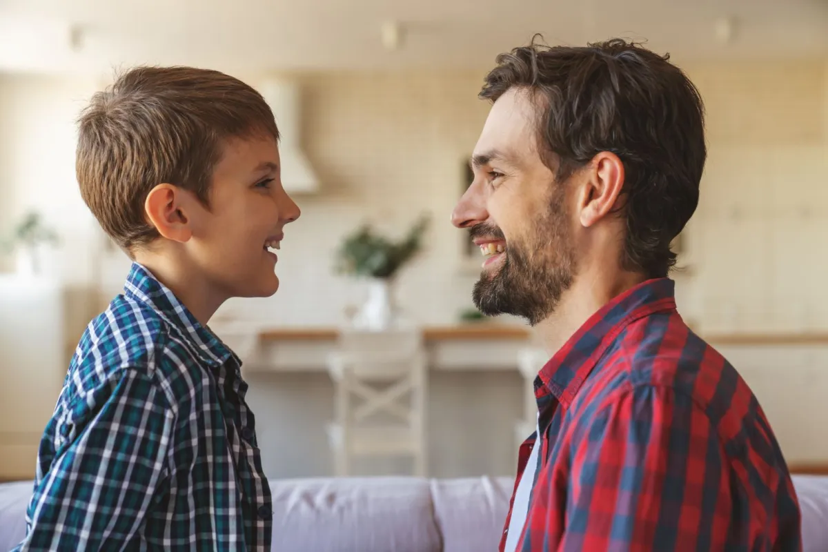 صورة أب وابنه