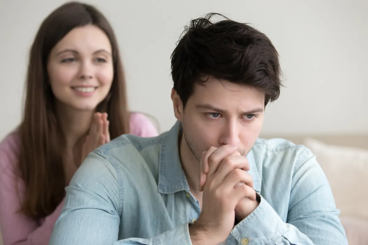 كيفية التعامل مع الرجل المتردد