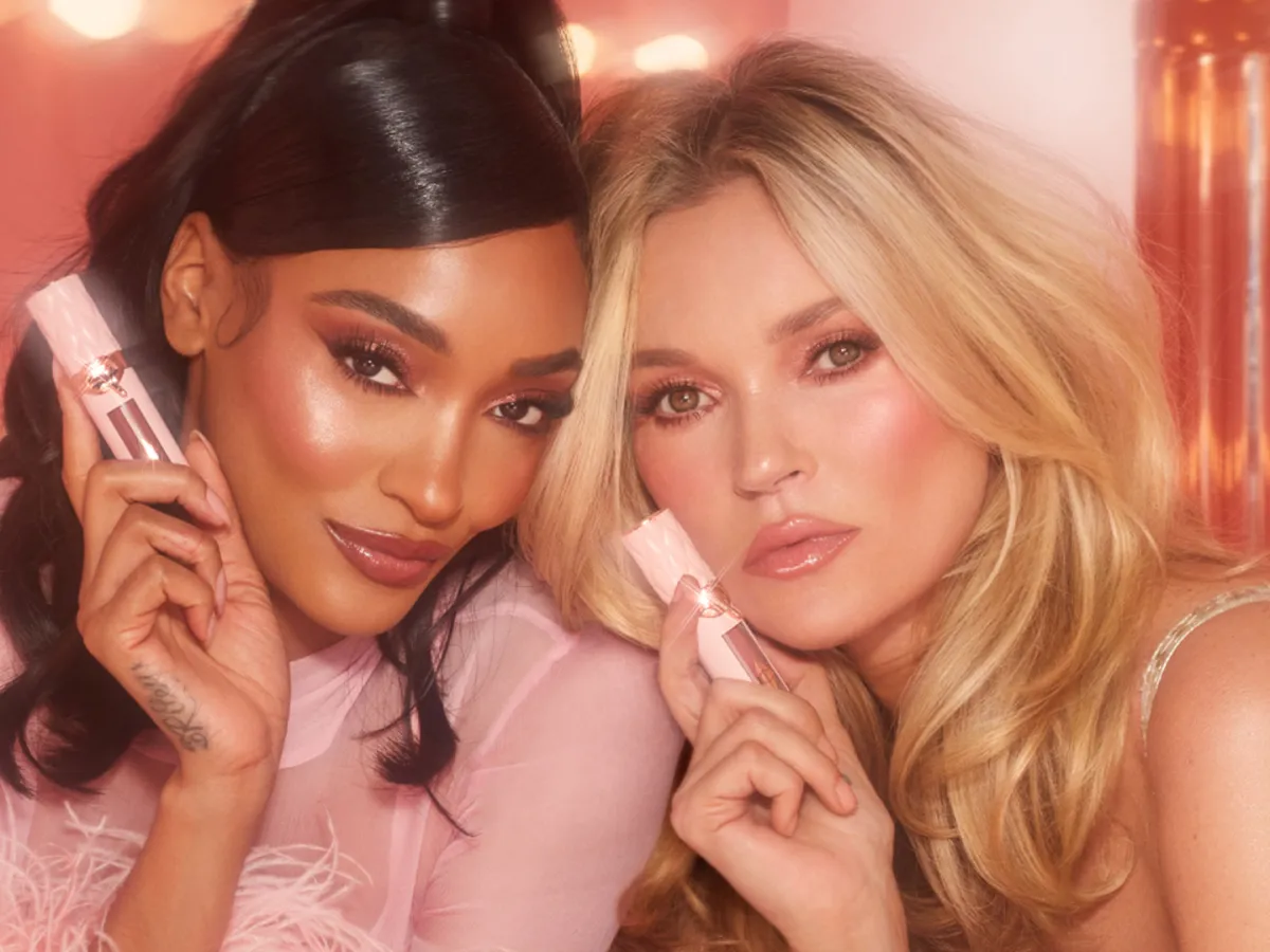 شارلوت تيلبوري: مكبر الشفاه الجديد Pillow Talk Plumpgasm ابتكار فريد - الصورة من مكتب العلاقات العامة للعلامة