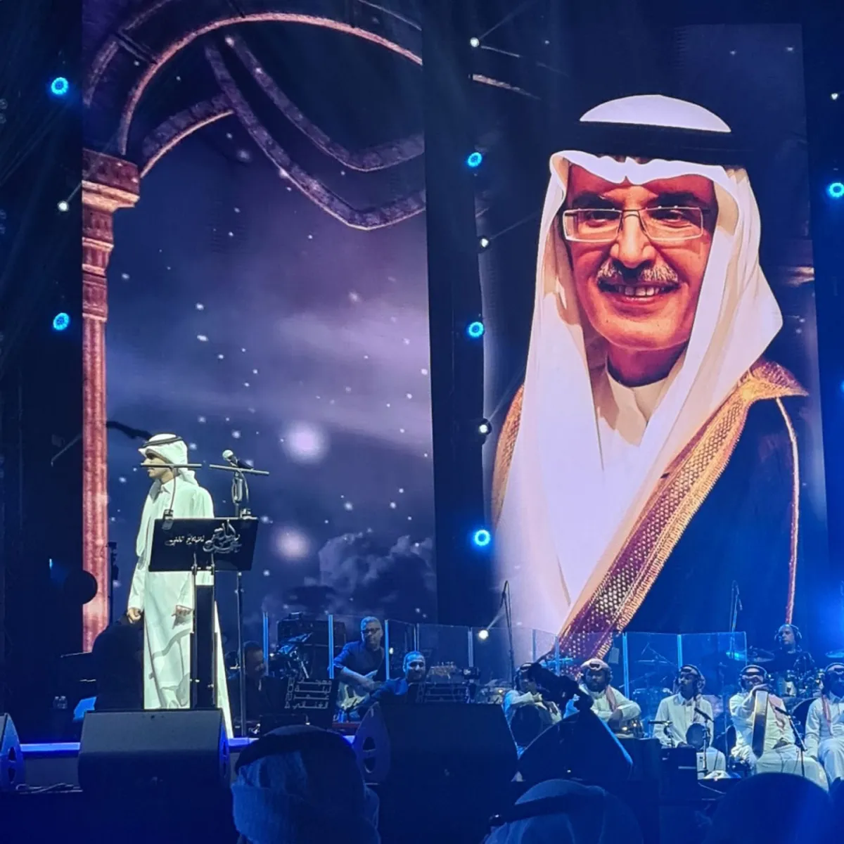 عايض خلال مهرجان ليلة عمر بالكويت - الصورة من حسابه على إكس