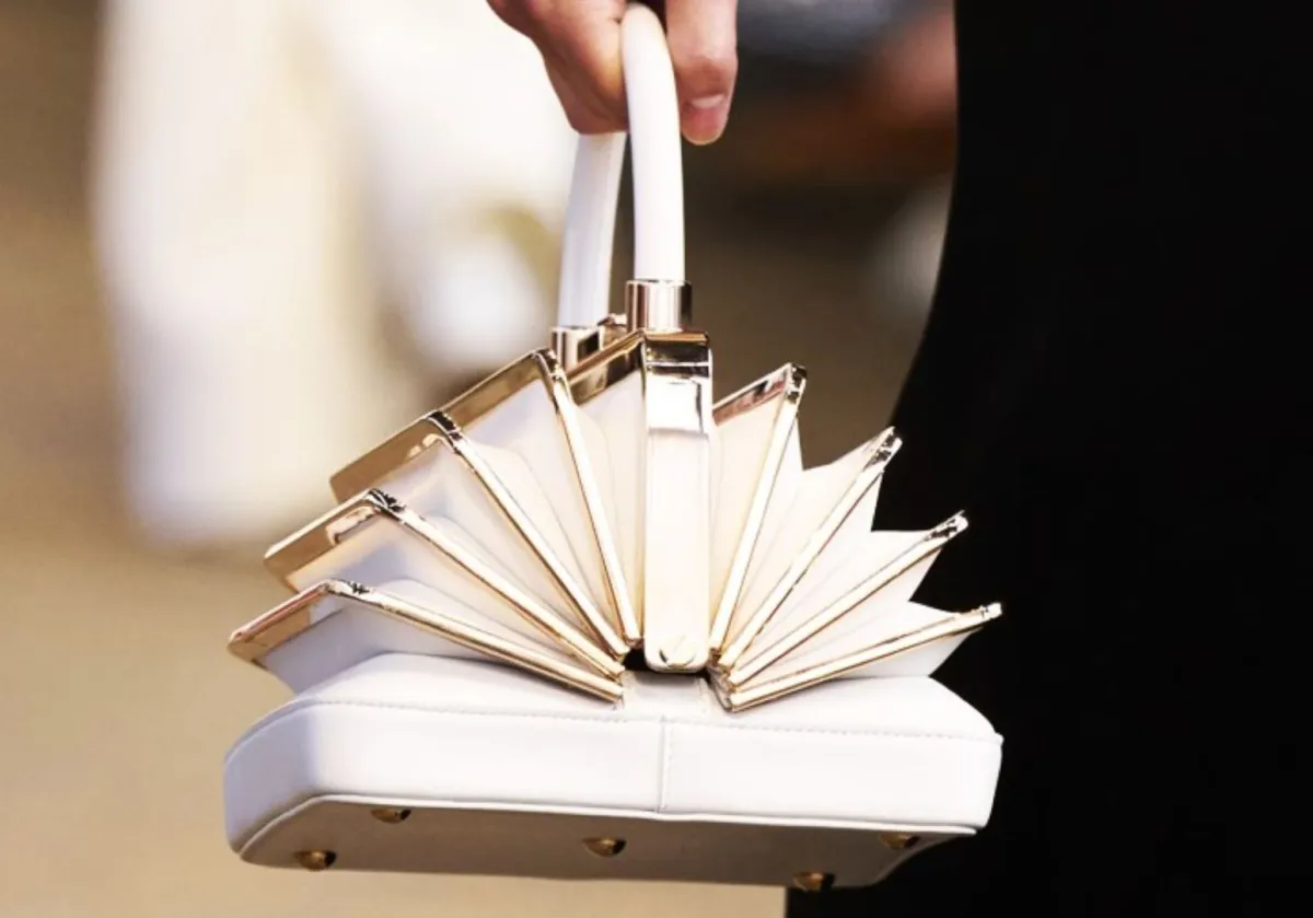 حقيبة من غابرييلا هيرست Gabriela Hearst - الصورة من Launchmetrics/Spotlight ©