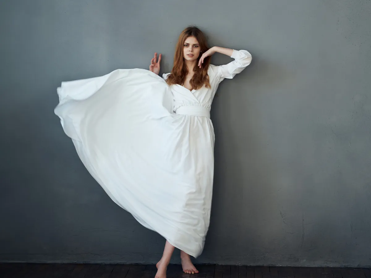 تفسير حلم ارتداء فستان أبيض في المنام