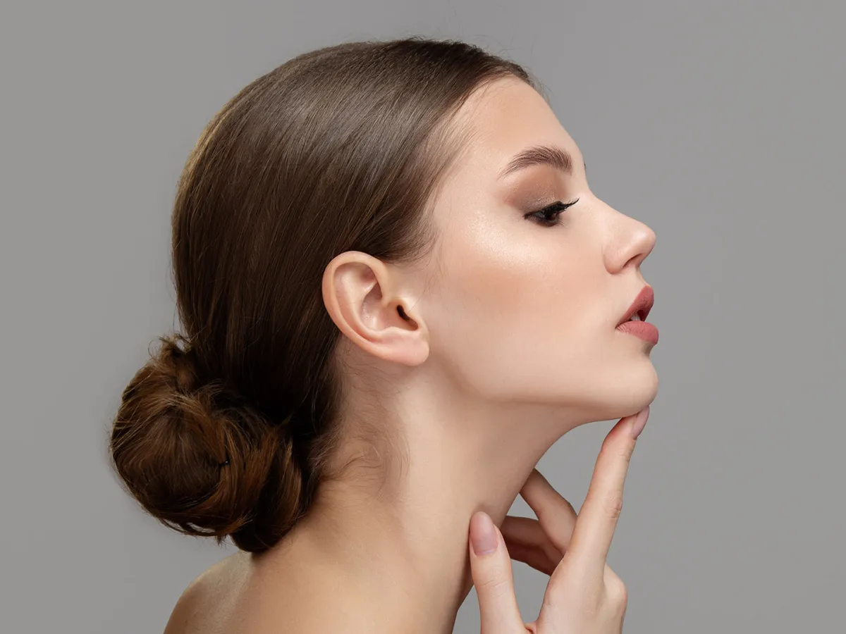 علاج ترهل الرقبة بدون جراحة