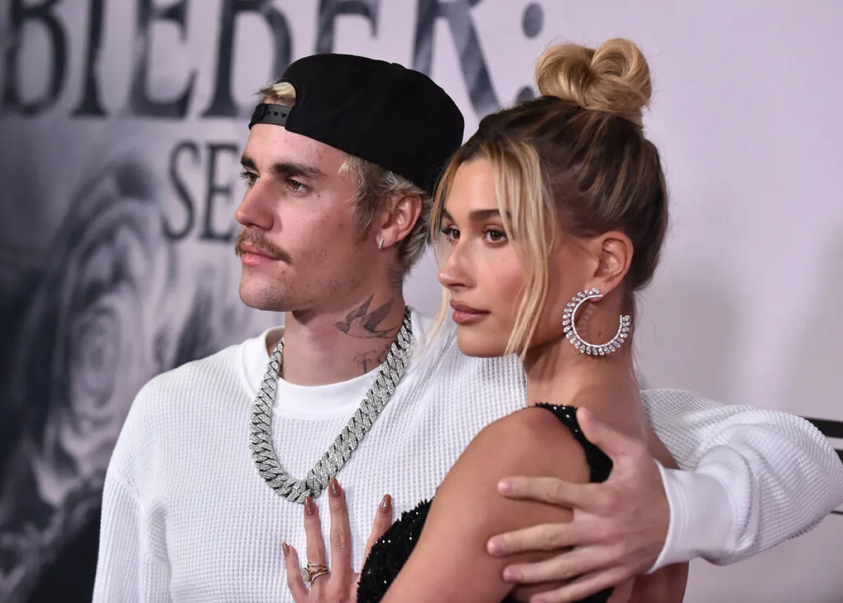 جاستن وهايلي بيبر Justin Bieber and Hailey Bieber في لوس أنجليس (مصدر الصورة: AFP / LISA O'CONNOR)