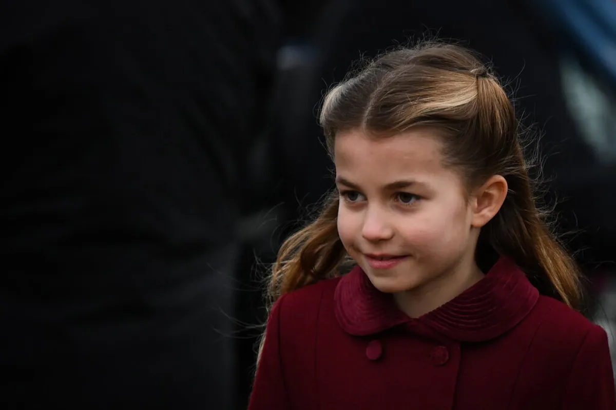 الأميرة شارلوت Princess Charlotte في فعاليات يوم الكريسماس عام 2022 (مصدر الصورة: Daniel LEAL / AFP)
