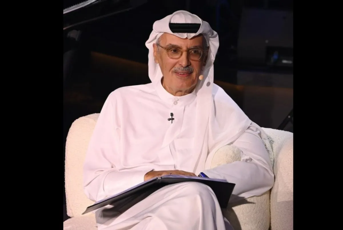 الأمير الشاعر بدر بن عبدالمحسن خلال حفل البدر في إثراء 