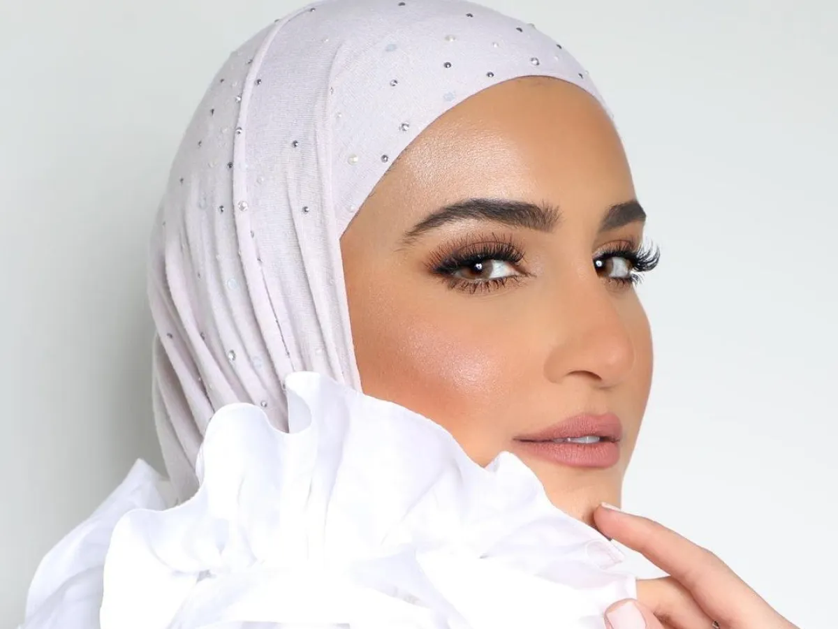 مكياج ناعم للمحجبات من مدونات الموضة المحجبات