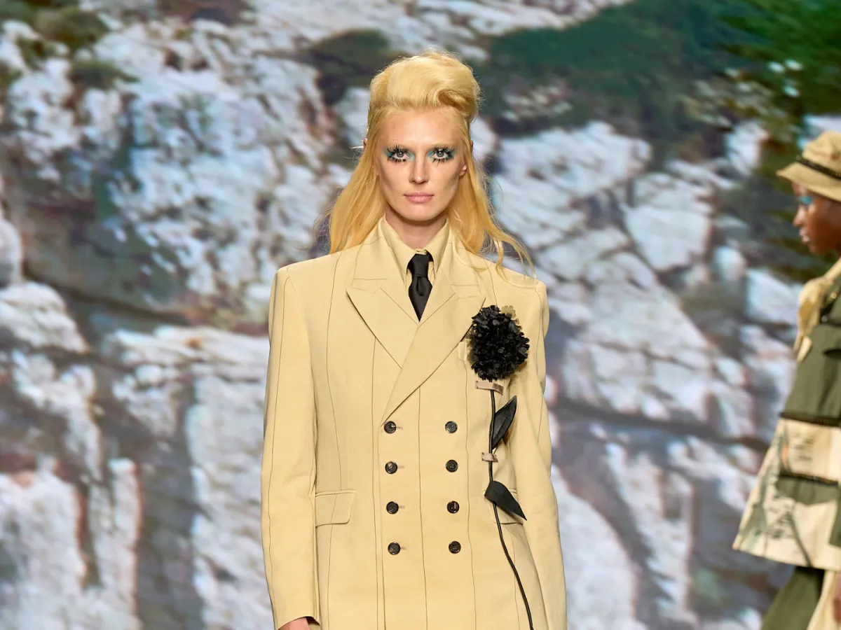 بدلة من أنطونيو ماراس Antonio Marras - الصورة من Launchmetrics/Spotlight ©