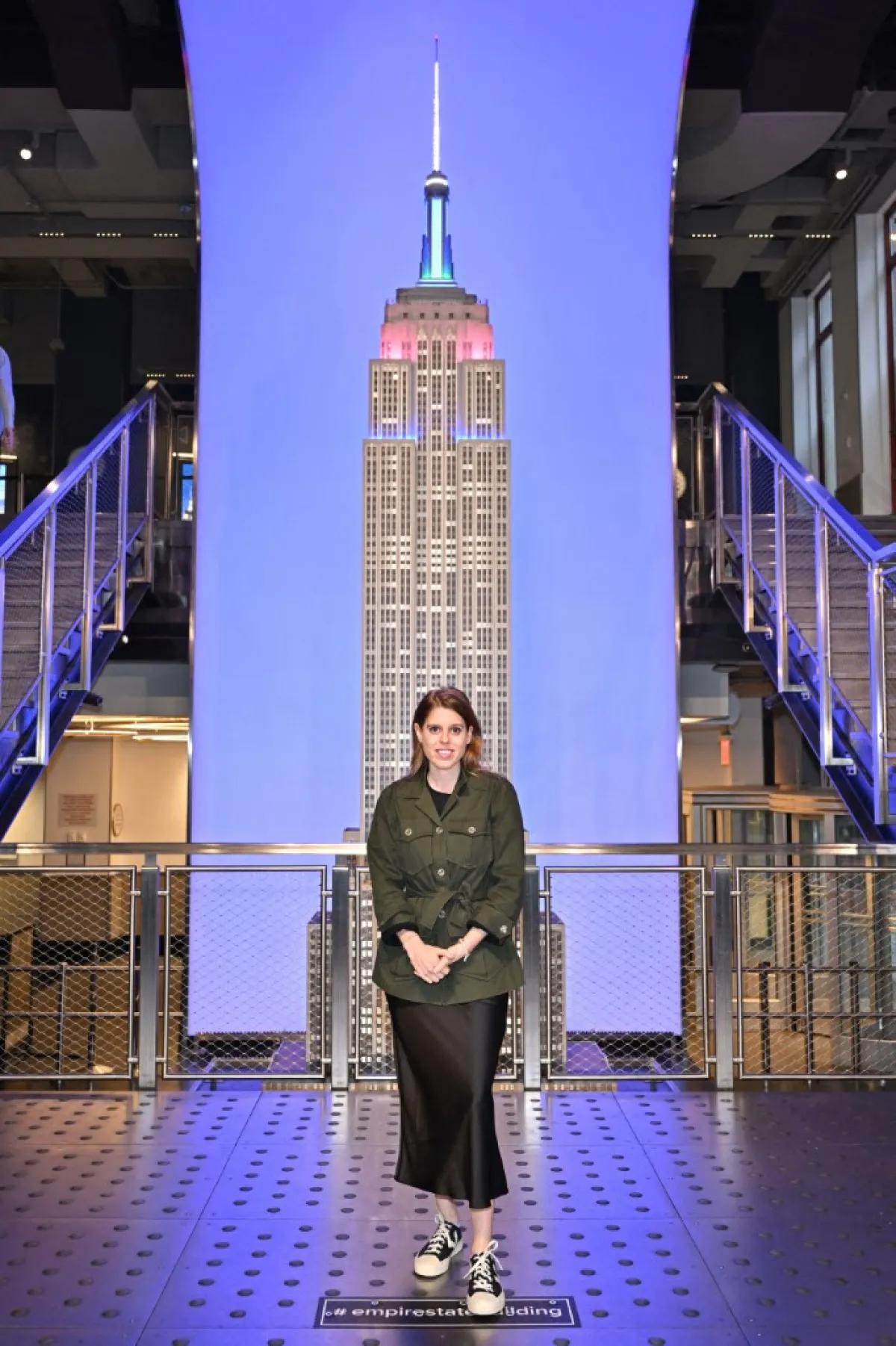 الأميرة بياتريس في مبنى إمباير ستيت في مدينة نيويورك (Princess Beatrice at The Empire State Building in New York City). مصدر الصورة: Roy Rochlin/Getty Images for Empire State Realty Trust/AFP
