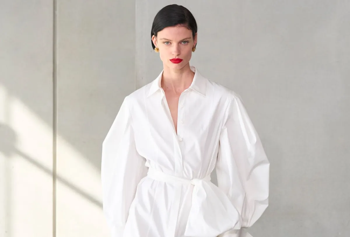 فستان من كارولينا هيريرا Carolina Herrera- الصورة من Launchmetrics/Spotlight ©