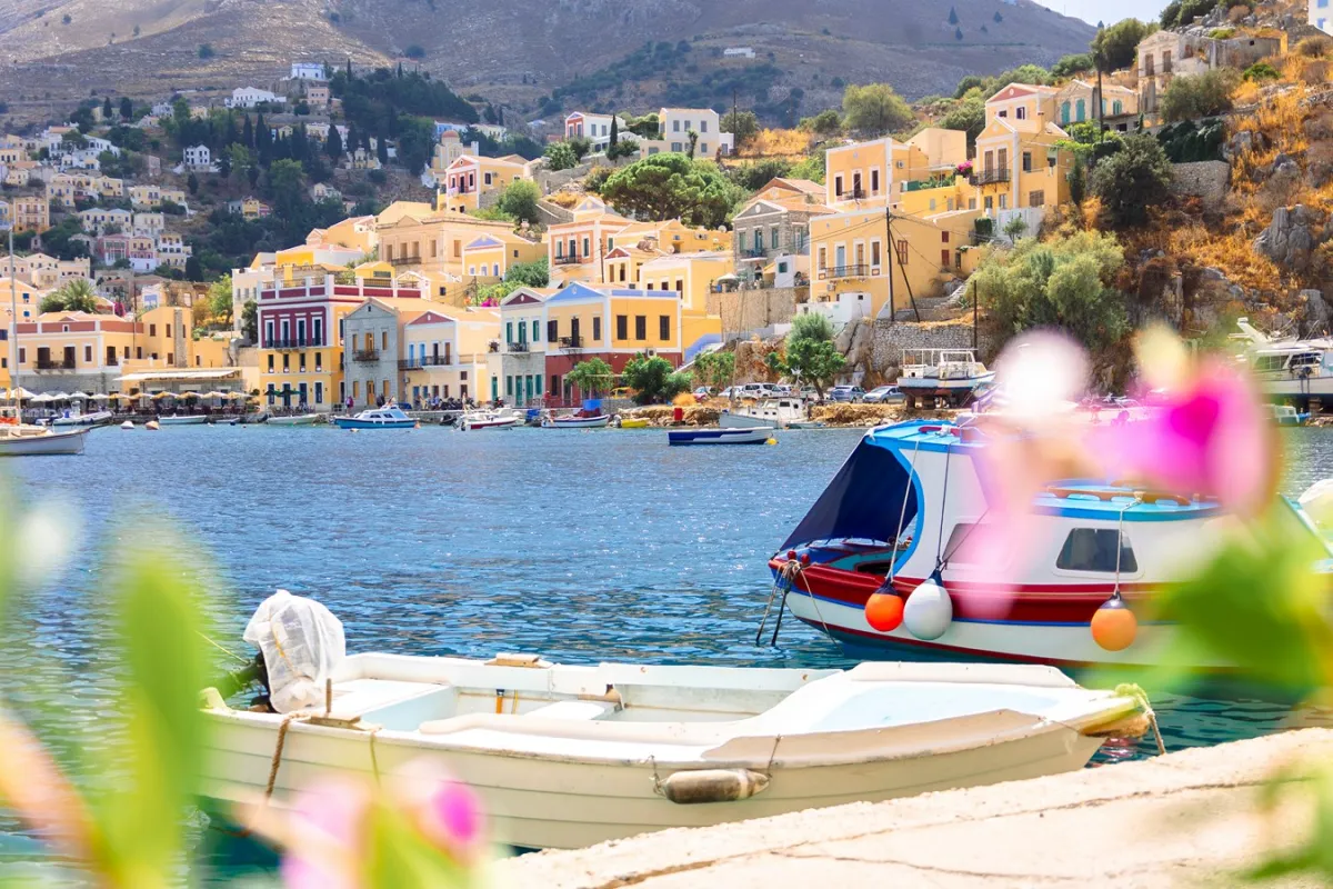 إطلالة على جزيرة سيمي