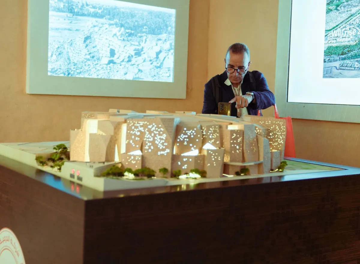 الدرعية تبرز إمكاناتها ورؤيتها السياحية في سوق السفر العربي 2024 بدبي