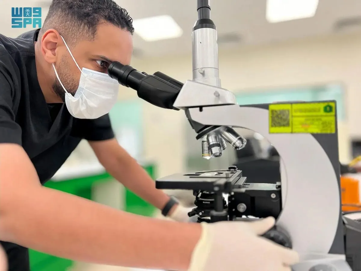 تحليل العينات الغذائية والتأكد من صلاحيتها للاستهلاك البشري