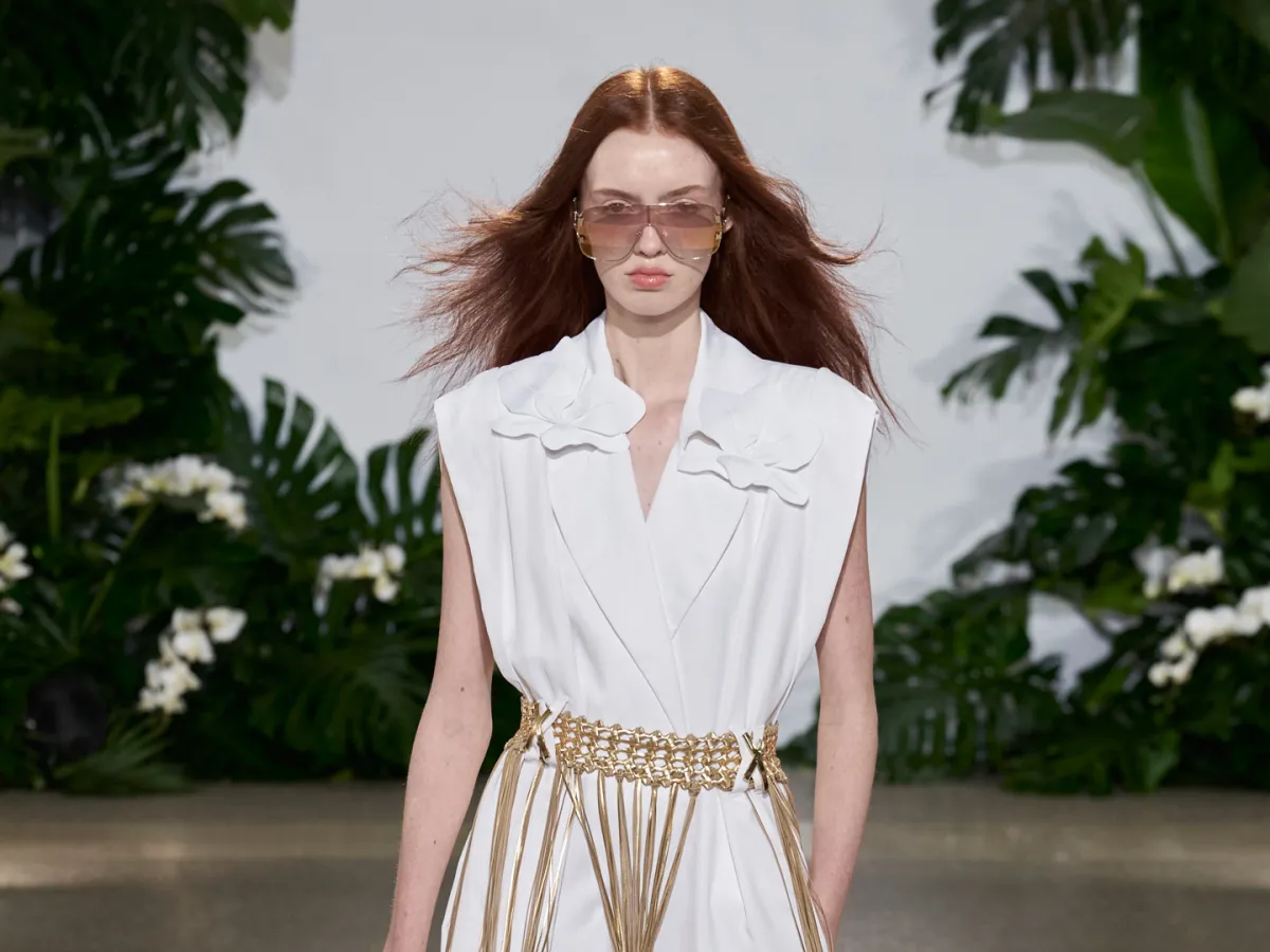 فستان من جيني Genny - الصورة من Launchmetrics/Spotlight ©