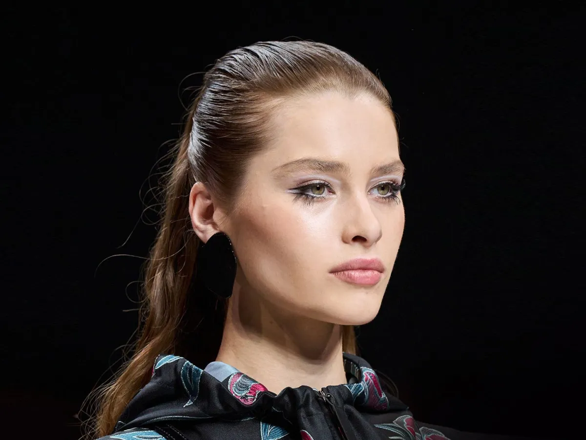 صيحات مكياج مشرقة لصيف 2024