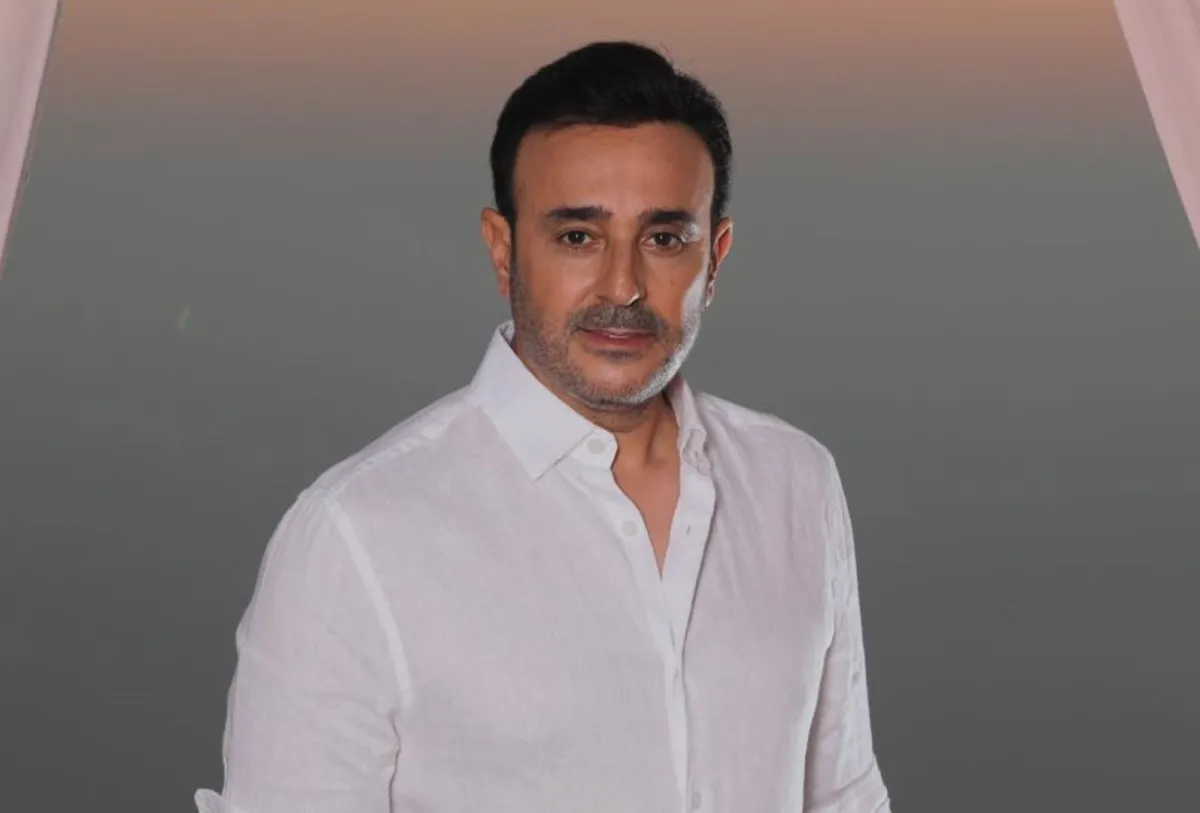 صابر الرباعي- الصورة من صفحته الرسمية على فيسبوك