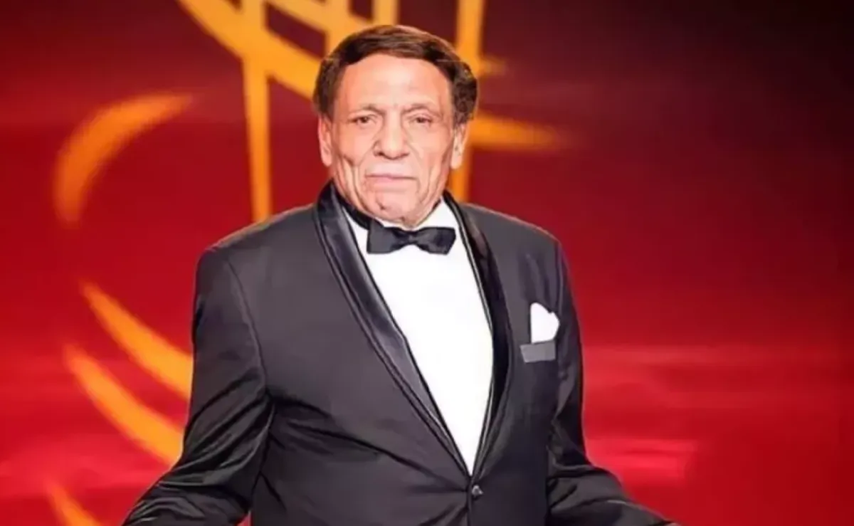 عادل إمام-  الصورة من صفحته الرسمية على "فيسبوك"