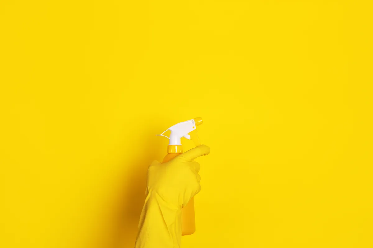 تنظيف الجدران، باستخدام الكلور