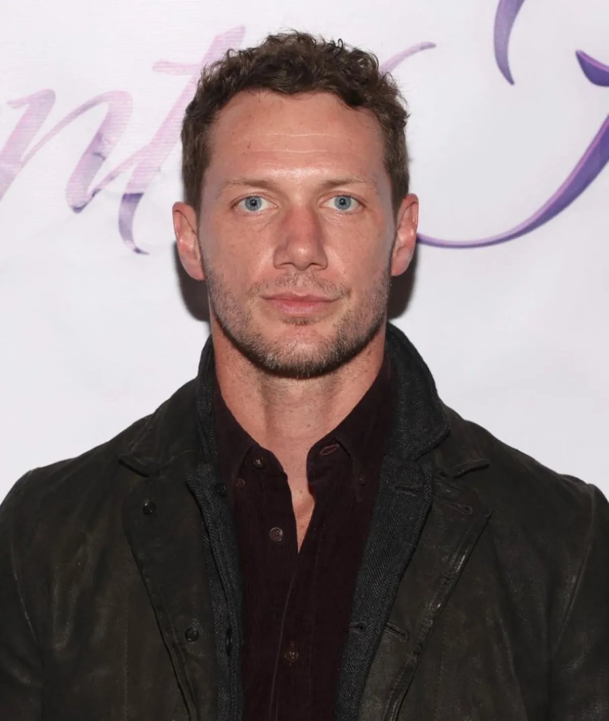 جوني واكتور في غليندال، كاليفورنيا (Johnny Wactor in Glendale, California). مصدر الصورة: Jesse Grant/Getty Images for Curious Potato/AFP