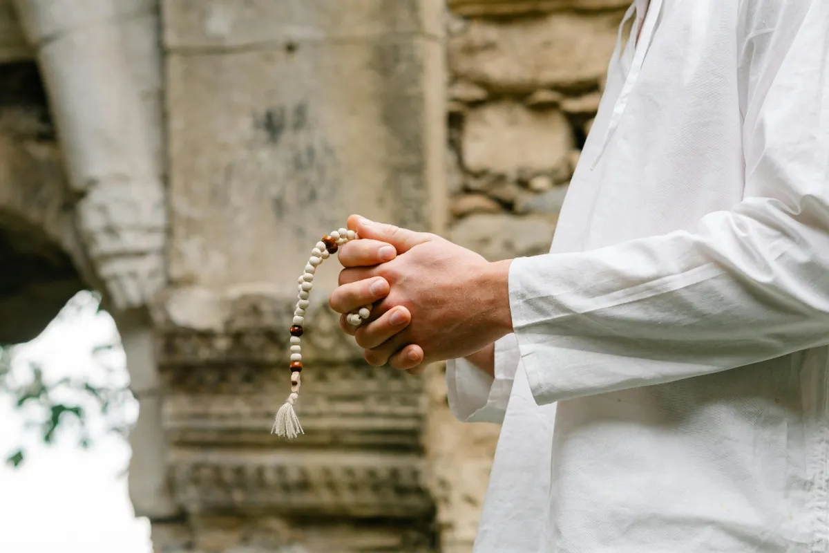 تفسير رؤيا الاستغاثة بالله في المنام