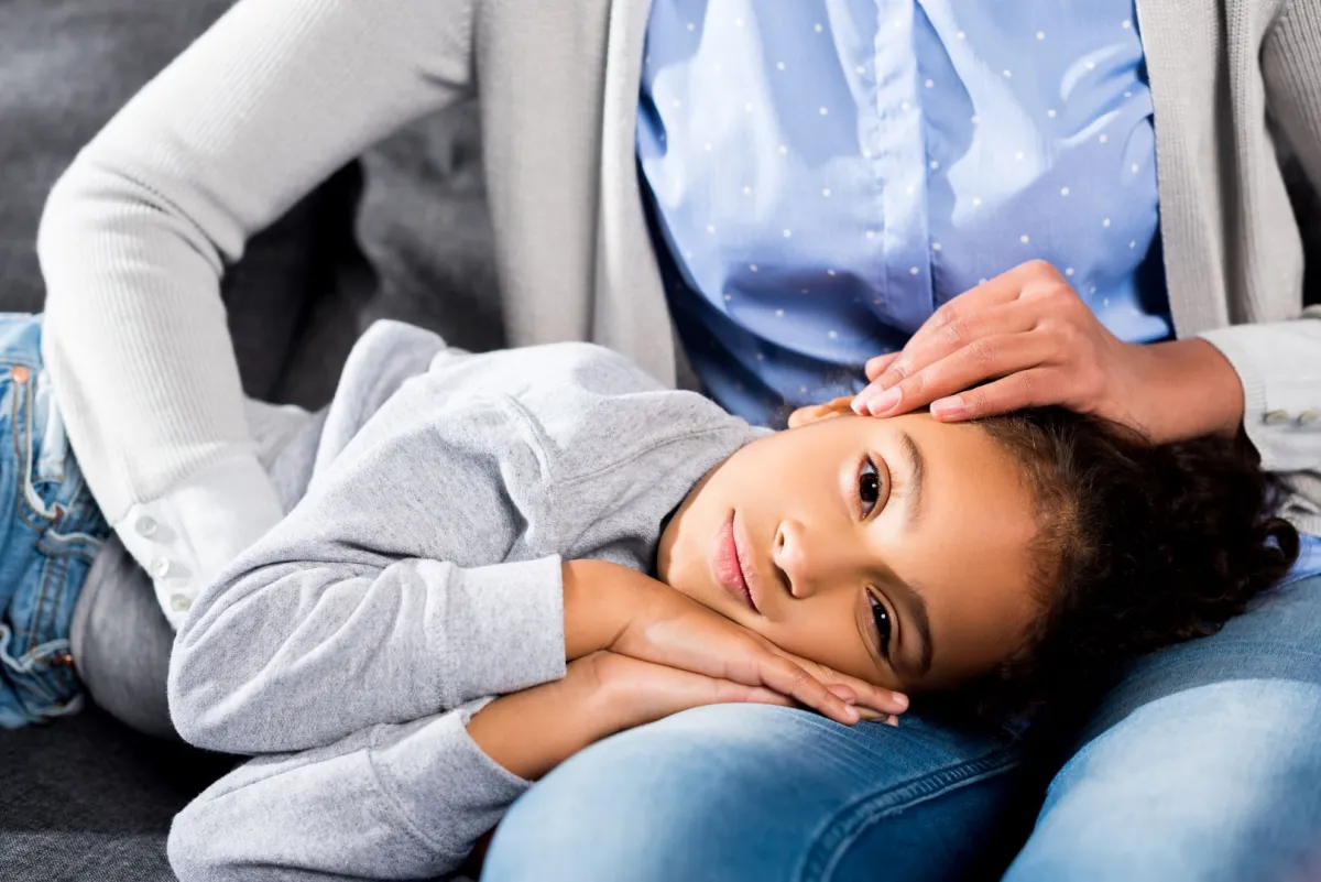 صورة طفلة مرهقة نفسياً