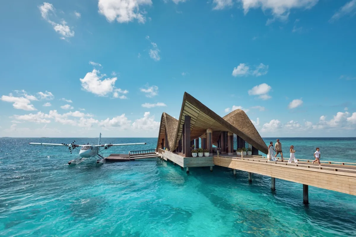 تجربة استثنائية في جُوالي المالديف تناسب جميع أفراد العائلة